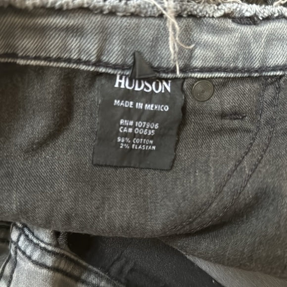 Hudson Tori Slouch Cut Off Shorts - Picture 6 of 11